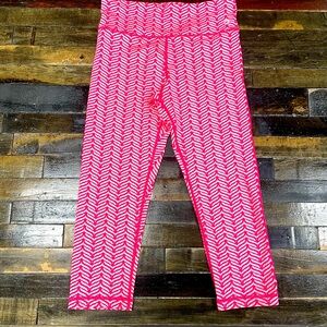 Vineyard Vines Hot Pink Performance Island Whale Tail Crop Legging Small